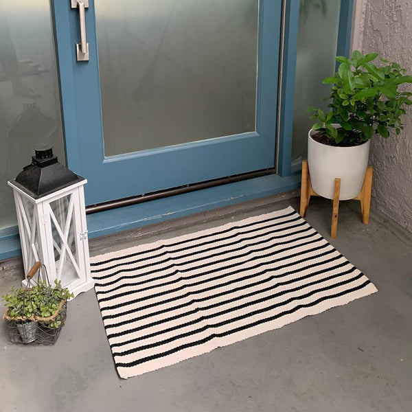 Black and White Striped Door Mat 24"X35", Cotton Hand Woven Welcome Entryway Rug,Washable Small Porch Decor, Welcome Door Mat for Indoor Outdoor/Kitchen/Farmhouse