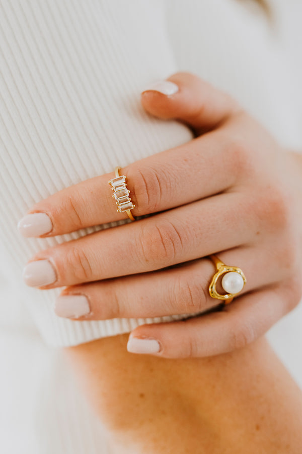 16K Gold Filled Minimalist Gold Baguette Stone Ring