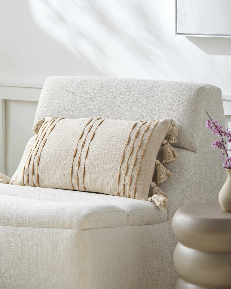 Kasen Lumbar Pillow-2