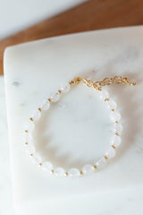 White Jade and Gold-Filled Bead Bracelet